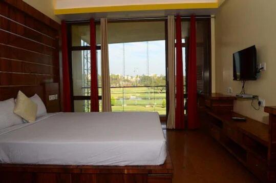 Mak Hotel Бангалор Экстерьер фото
